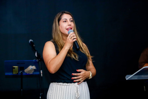 Prefeita Carla Caputi garante pagamento de abono salarial para os servidores de São João da Barra.